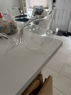 Clear Glass Fish Bowl Centerpiece
